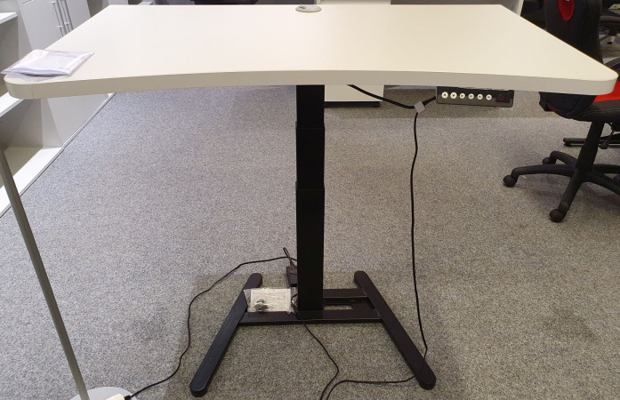 Höhen verstellbarer Schreibtisch "Taron 1"