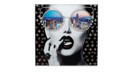 Gerahmtes Bild Cityview 120 x 120 cm, Ausf.: Eine Frau mit einer Sonnenbrille