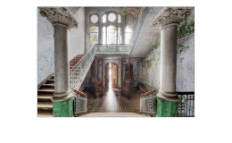 Alubild Mystic Corridor 70 x 100 cm, altes Gebäude von Innen