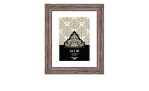 Bilderrahmen Vintage 24 x 30 cm mit einem braunen Holzrahmen und transparentem Glas.