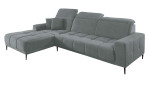 Komfort-Wohnlandschaft Luan in einem grauen Bezugsstoff mit zwei Zierkissen.