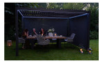 Seitliches Rollo Shadow aus grau-schwarzem Textilene und Aluminium, Milieu
